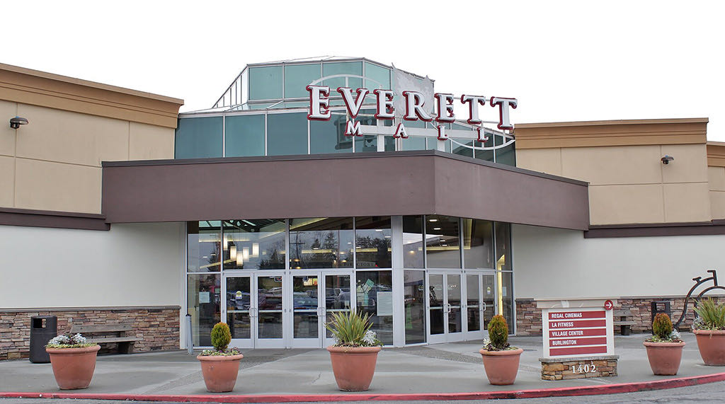 Everett Mall Front Entrance